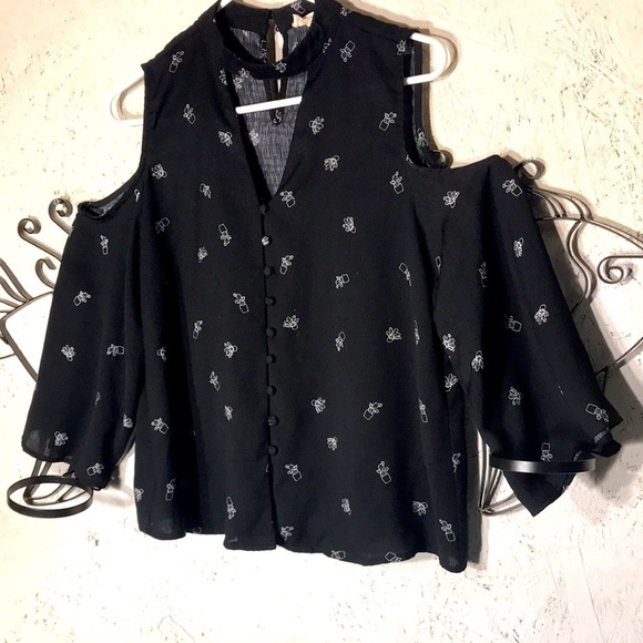 Womens Lightweight 3/4 Sleeve Cold Shoulder Button Down Top by SWEET WANDERER - Picture 3 of 9